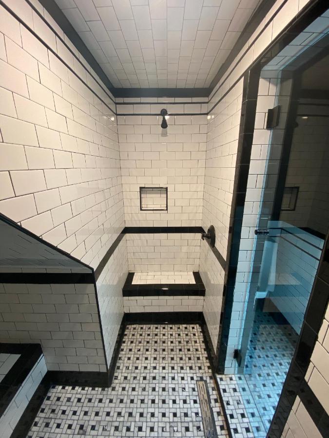 Crew'S Quarters Boarding House - Caters To Men Hotel Provincetown Buitenkant foto