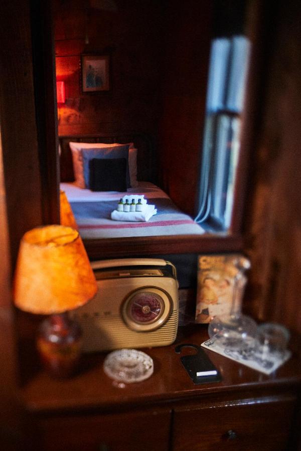 Crew'S Quarters Boarding House - Caters To Men Hotel Provincetown Buitenkant foto