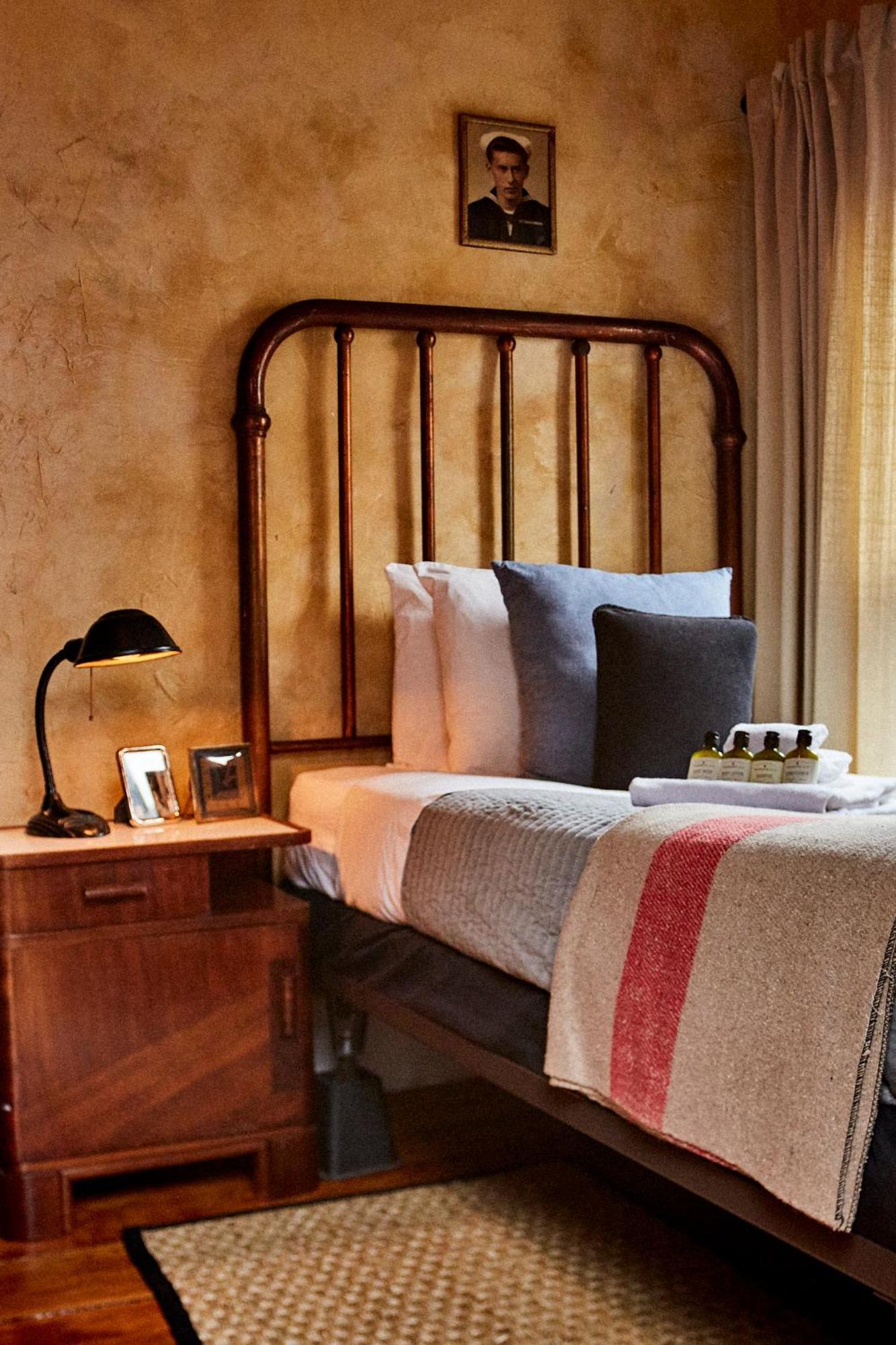 Crew'S Quarters Boarding House - Caters To Men Hotel Provincetown Buitenkant foto