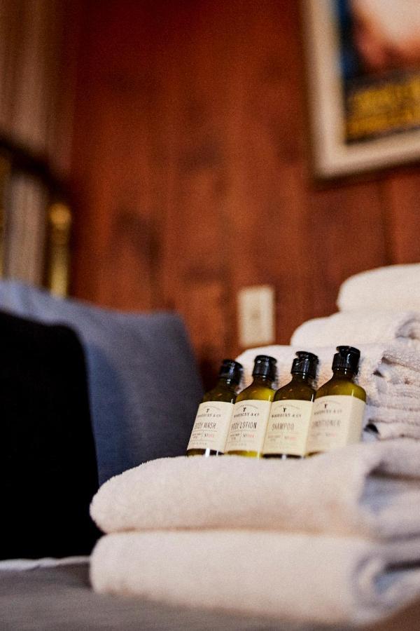 Crew'S Quarters Boarding House - Caters To Men Hotel Provincetown Buitenkant foto