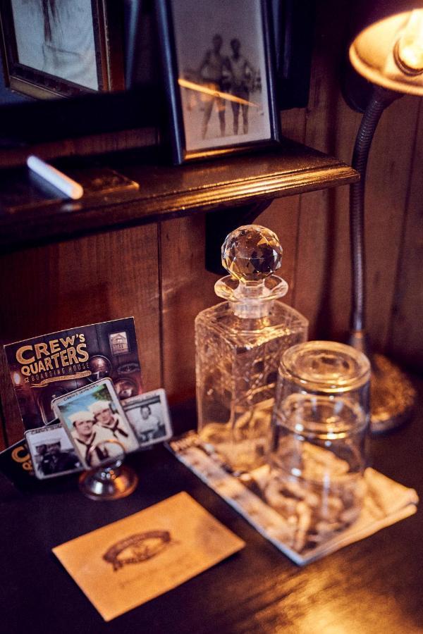 Crew'S Quarters Boarding House - Caters To Men Hotel Provincetown Buitenkant foto