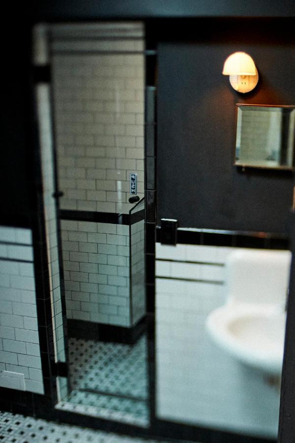 Crew'S Quarters Boarding House - Caters To Men Hotel Provincetown Buitenkant foto